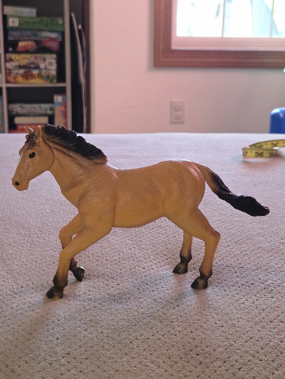 Unbranded Model 1395 B Brown & Black Collectible Plastic Toy Horse